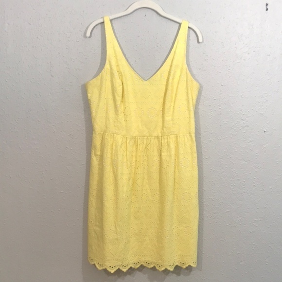 Vineyard Vines size 14 Yellow V-Neck Sleeveless Eyelet Fully Lined Dress - Picture 1 of 9